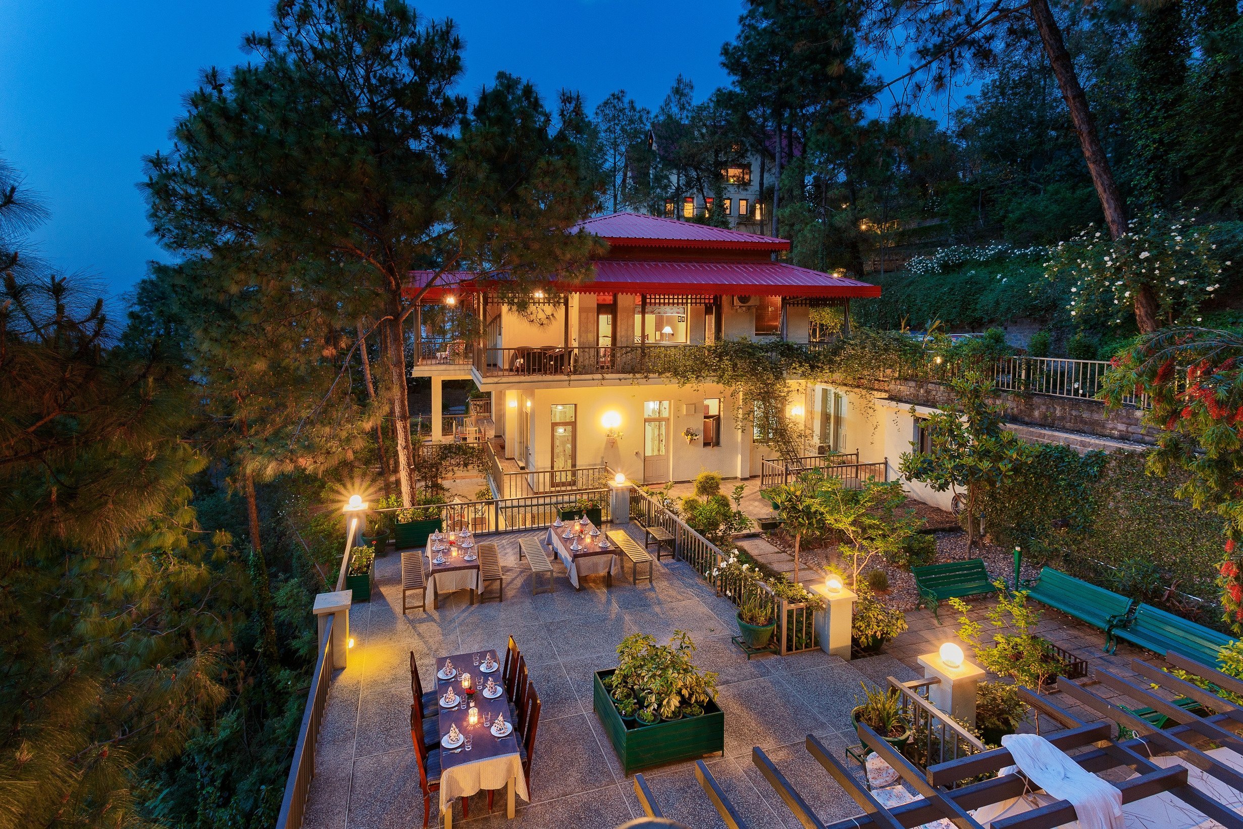 Azul Estilo: Kasauli, Himachal Pradesh - Azul Homes