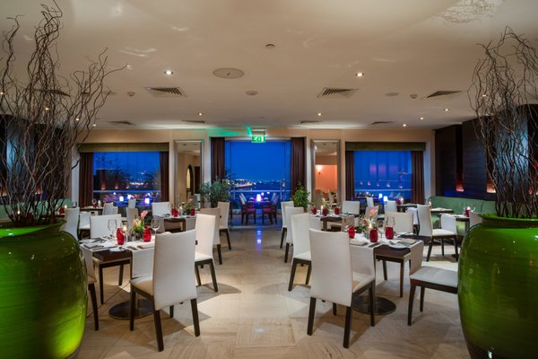 Four Squares Restaurant - Multi Cuisine Restaurant in Ruwi, Muscat,  Sultanate of Oman