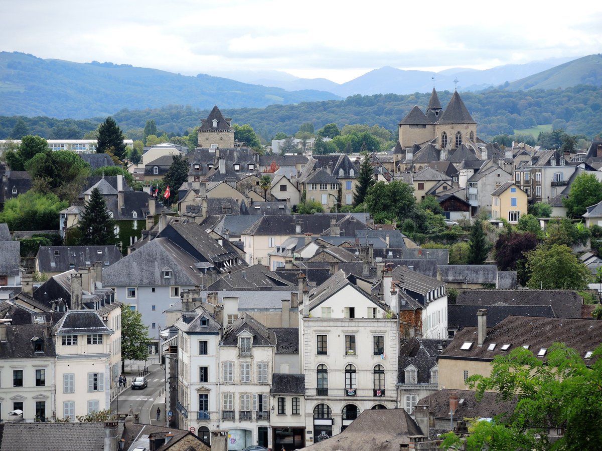 Woman Oloron-Sainte-Marie