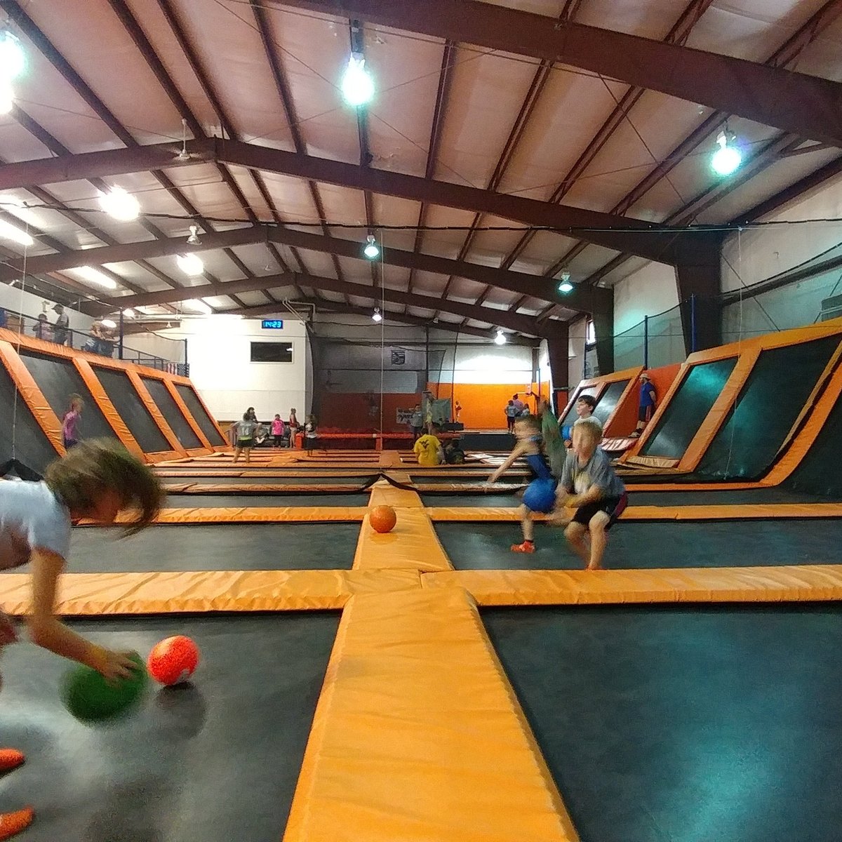 Launch Pad Trampoline Park, Westover: лучшие советы перед посещением -  Tripadvisor