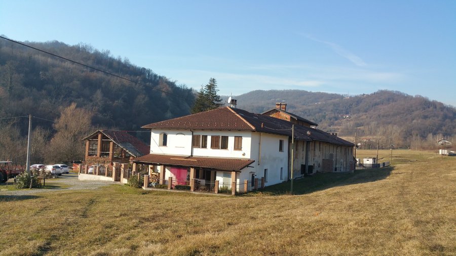 Casa di campagna, necessaria l'auto