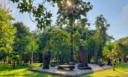 Baan Dam Museum