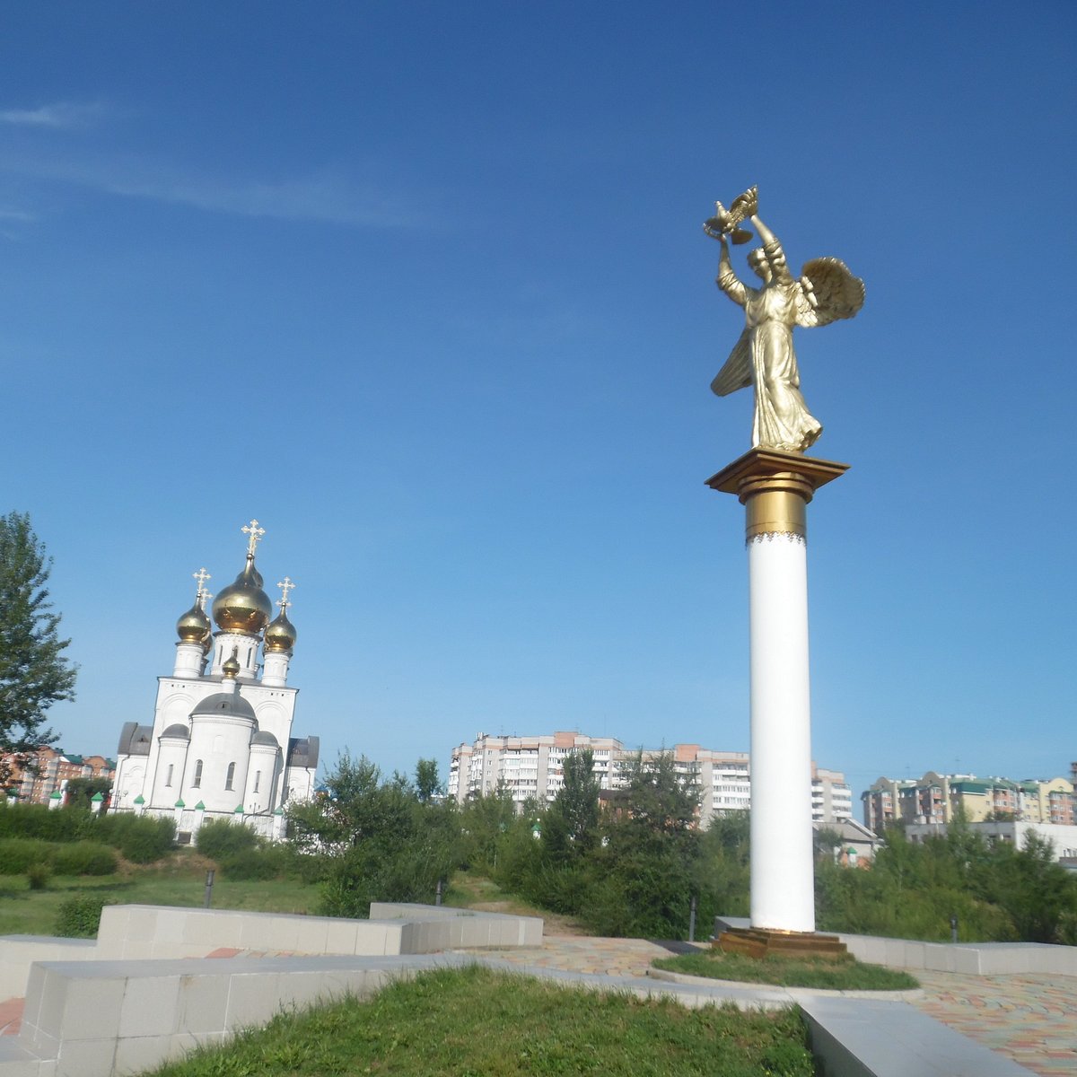 Преображенский собор и парк в Абакане