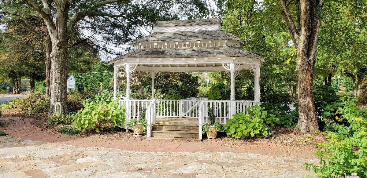 Mansell House And Gardens: Explore Tranquil Elegance
