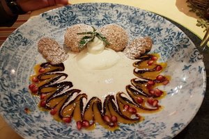 餐饮