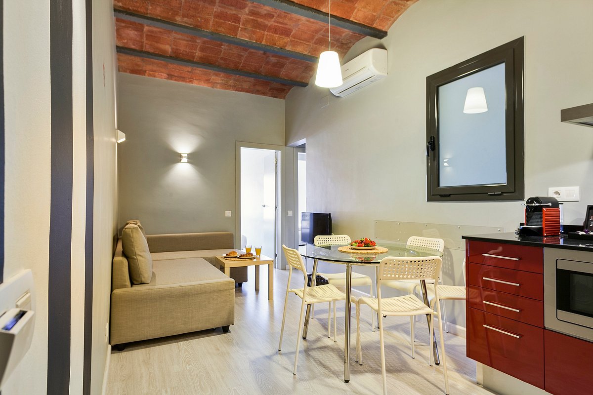 DINGDONG FIRA APARTMENTS - Updated 2022 (Barcelona, Catalonia)