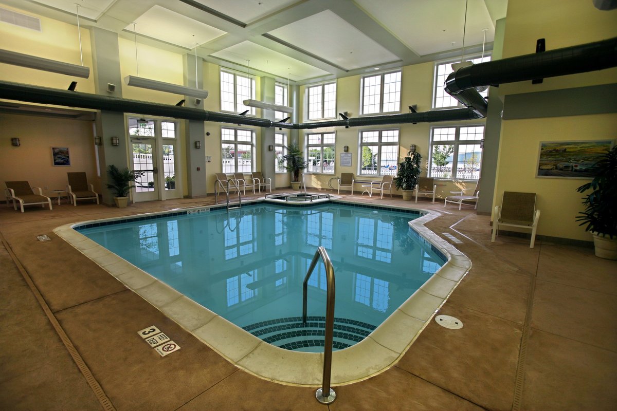 hotels in elmira ny with indoor pool