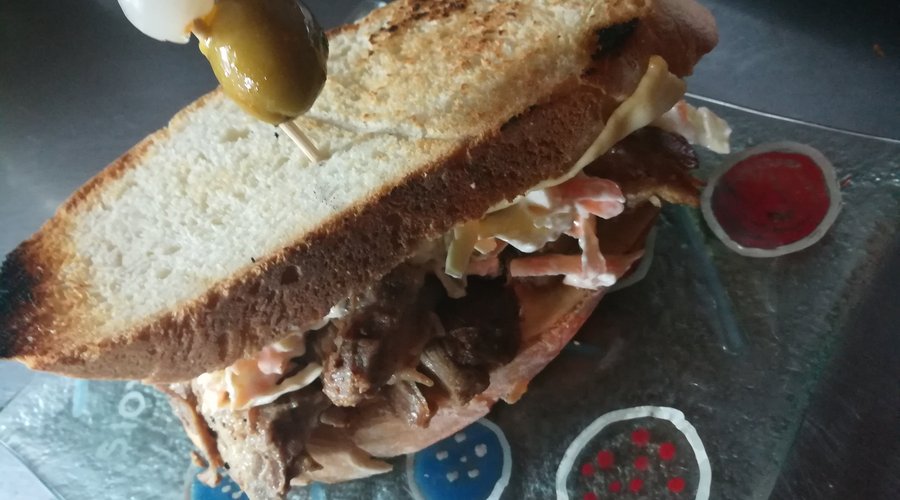 Sandwich de bondiola