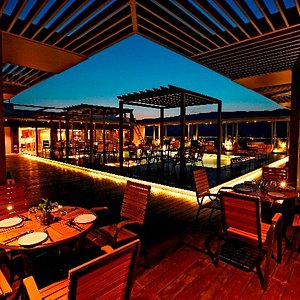 Roof Top Restaurant - Urban Table