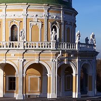 Похожие храмы есть на картинах Великих итальянцев, но реально в Италии такоого нет. А у нас есть