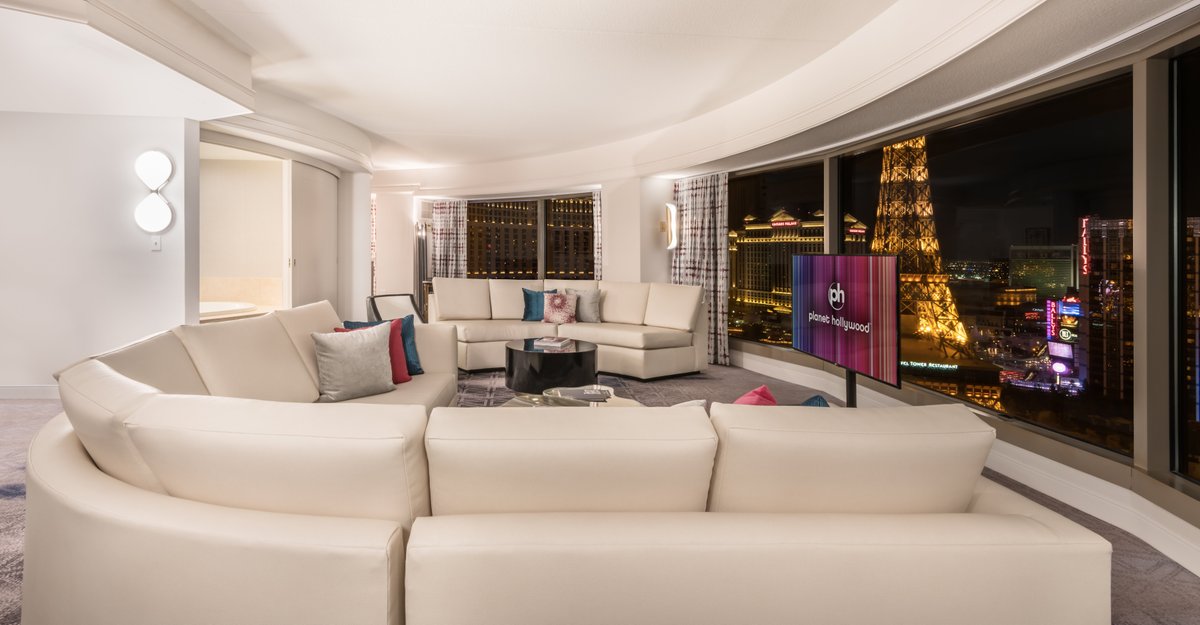HOLLYWOOD RESORT & CASINO 42 (̶1̶5̶5̶) Updated 2022 Prices & Hotel Reviews Las