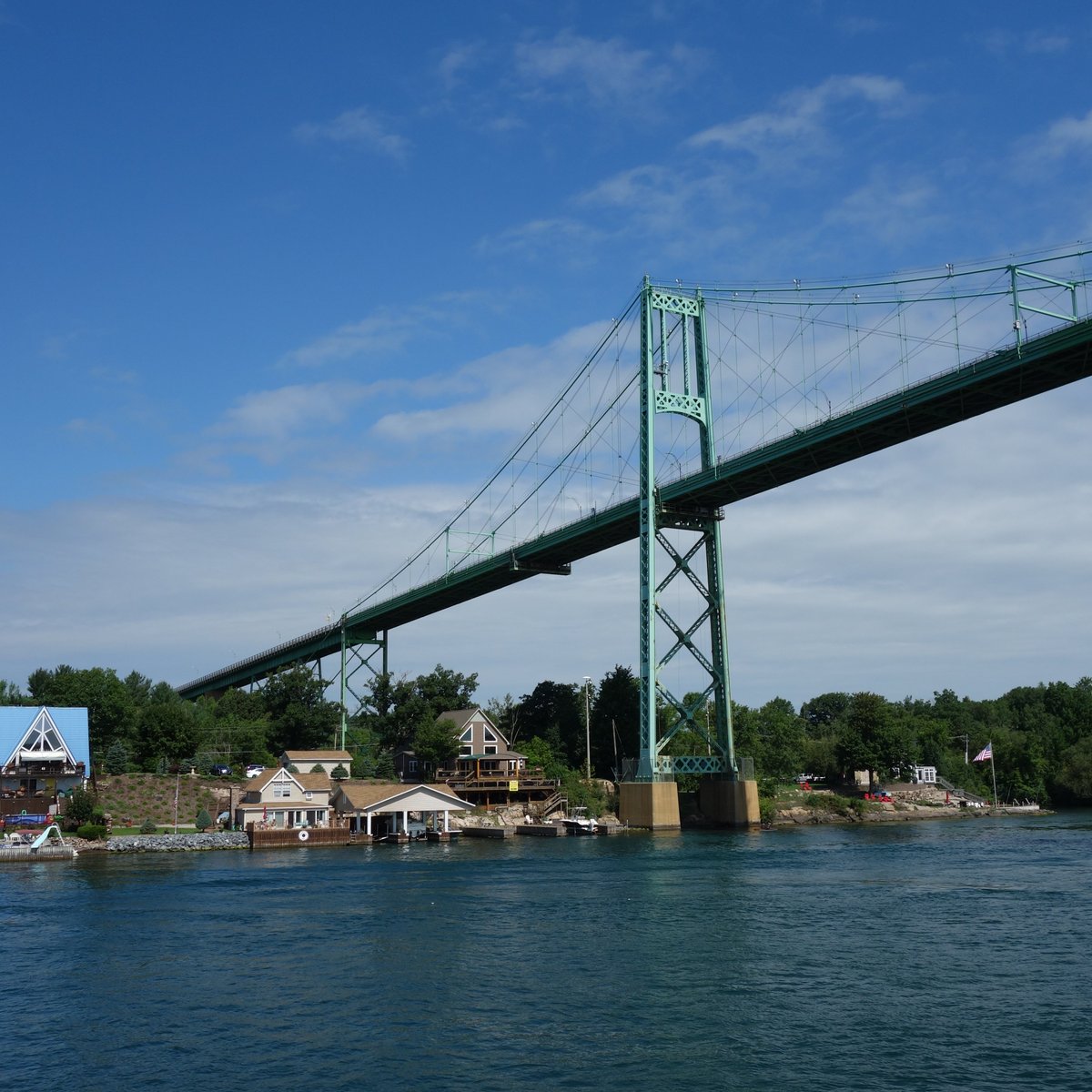 Traveling Between the U.S. and Canada – Thousand Islands – Visit