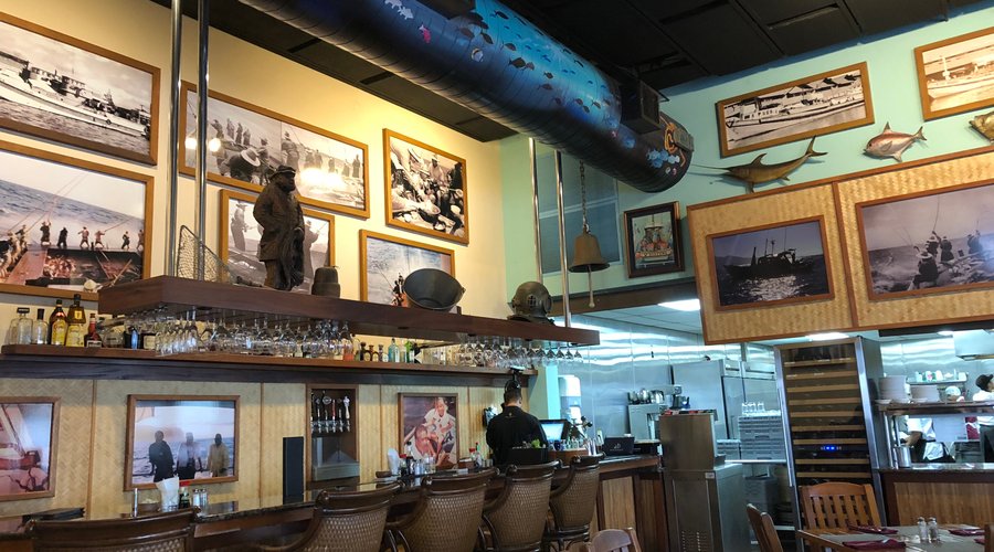 Uncle Bo's Pupu Bar & Grill