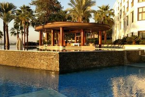 Pool & Beach