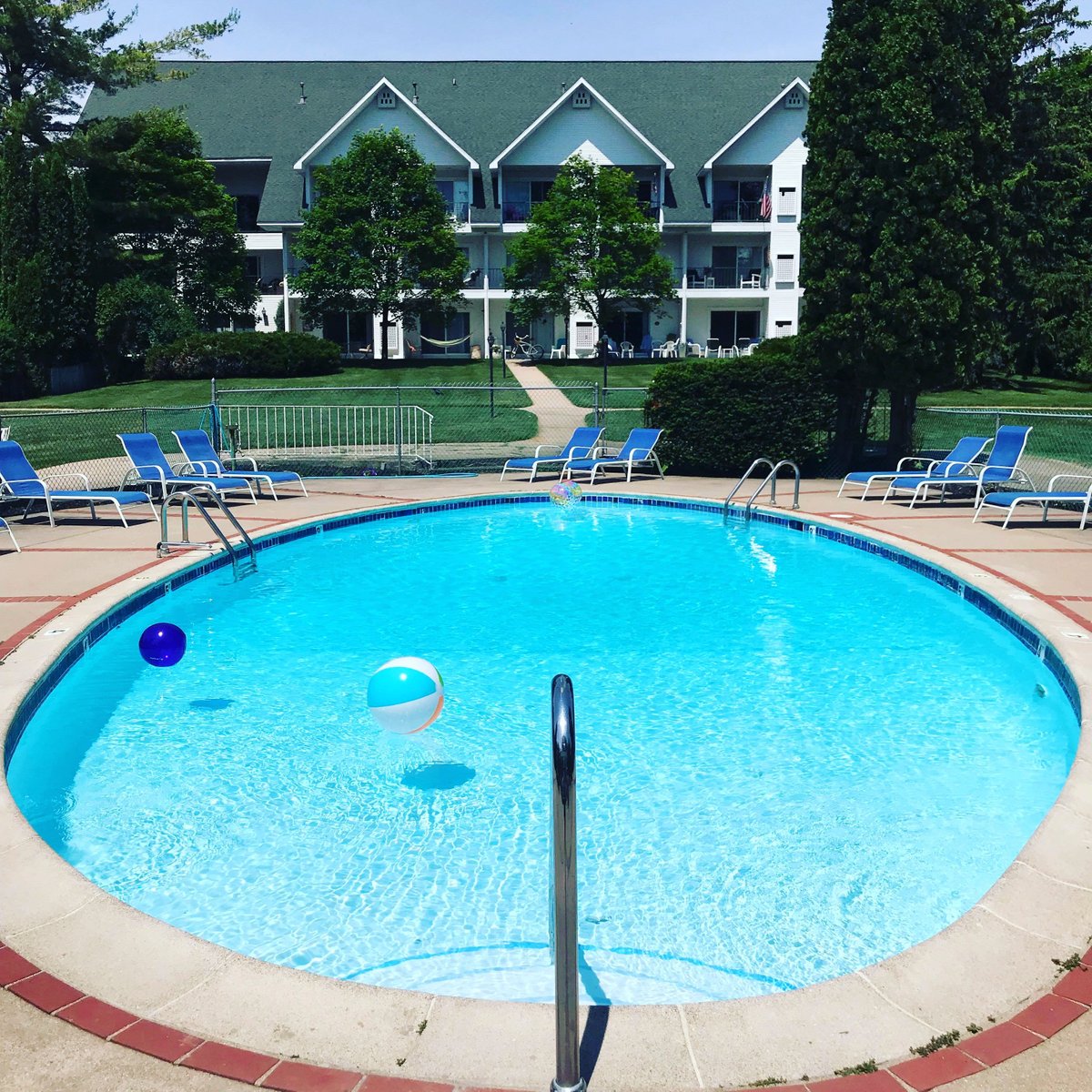 Colonial Inn 174 ̶3̶5̶9̶ Updated 2022 Prices And Hotel Reviews Harbor Springs Mi 8963