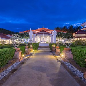 Wora Bura Hua Hin Resort &amp; Spa, hotel in Hua Hin