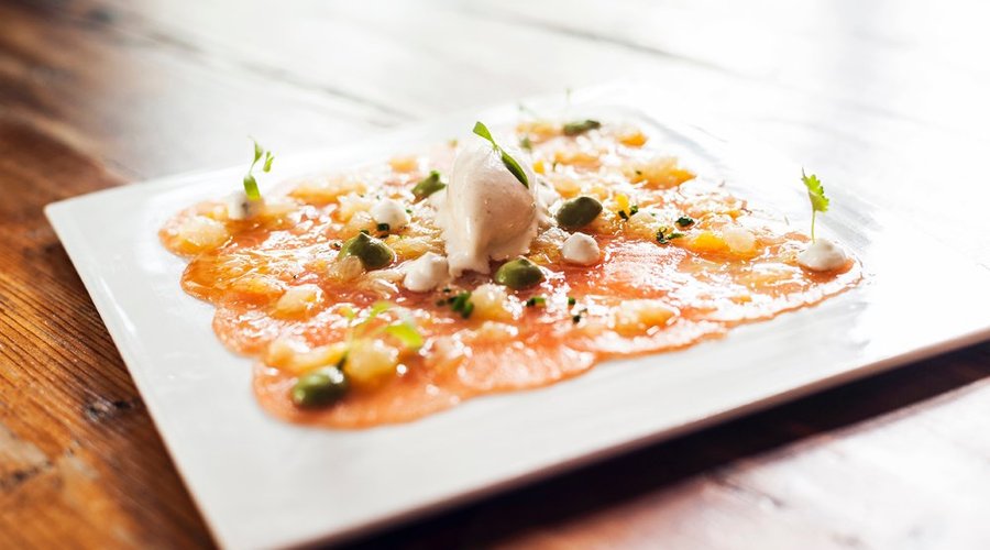 Salmon carpaccio