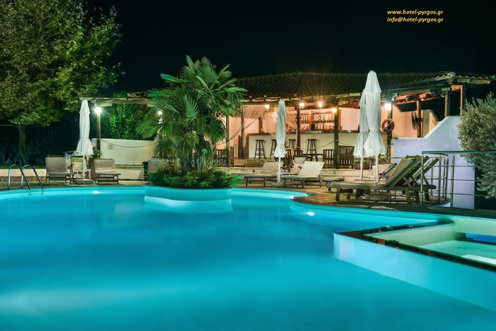 HOTEL PYRGOS BOUTIQUE & SUITES - Updated 2024 Prices & Reviews ...