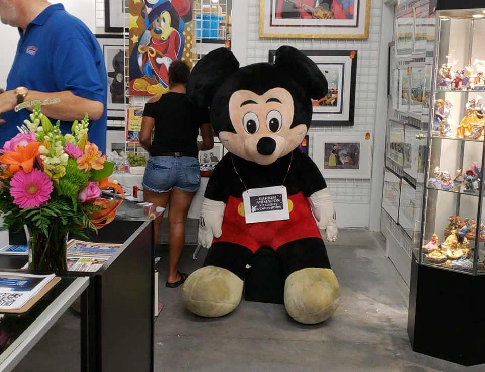 BARKER ANIMATION ART GALLERIES & COLLECTIBLES (Daytona Beach) - All You