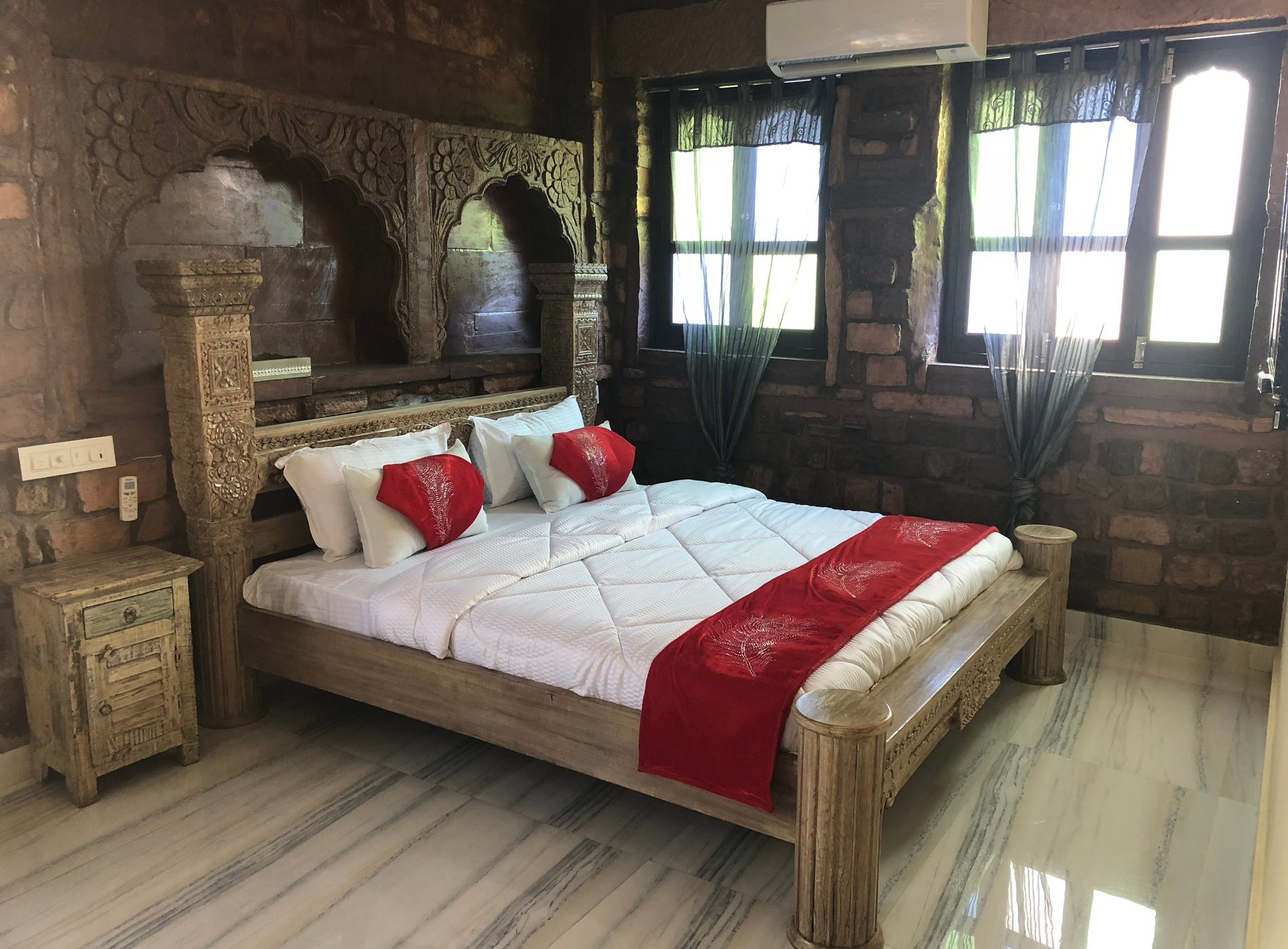 JHANKAR HAVELI by null