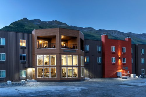 Totem Hotel and Suites image