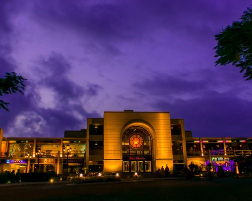 Four Square Shopping Mall, Karachi - Paktive