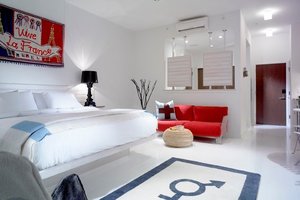 Room & Suite