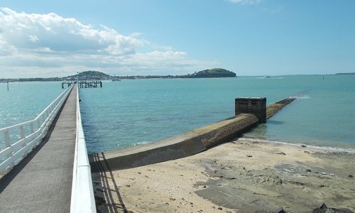 The "long pier" (about a 5-min walk) just outside the Aquarium 