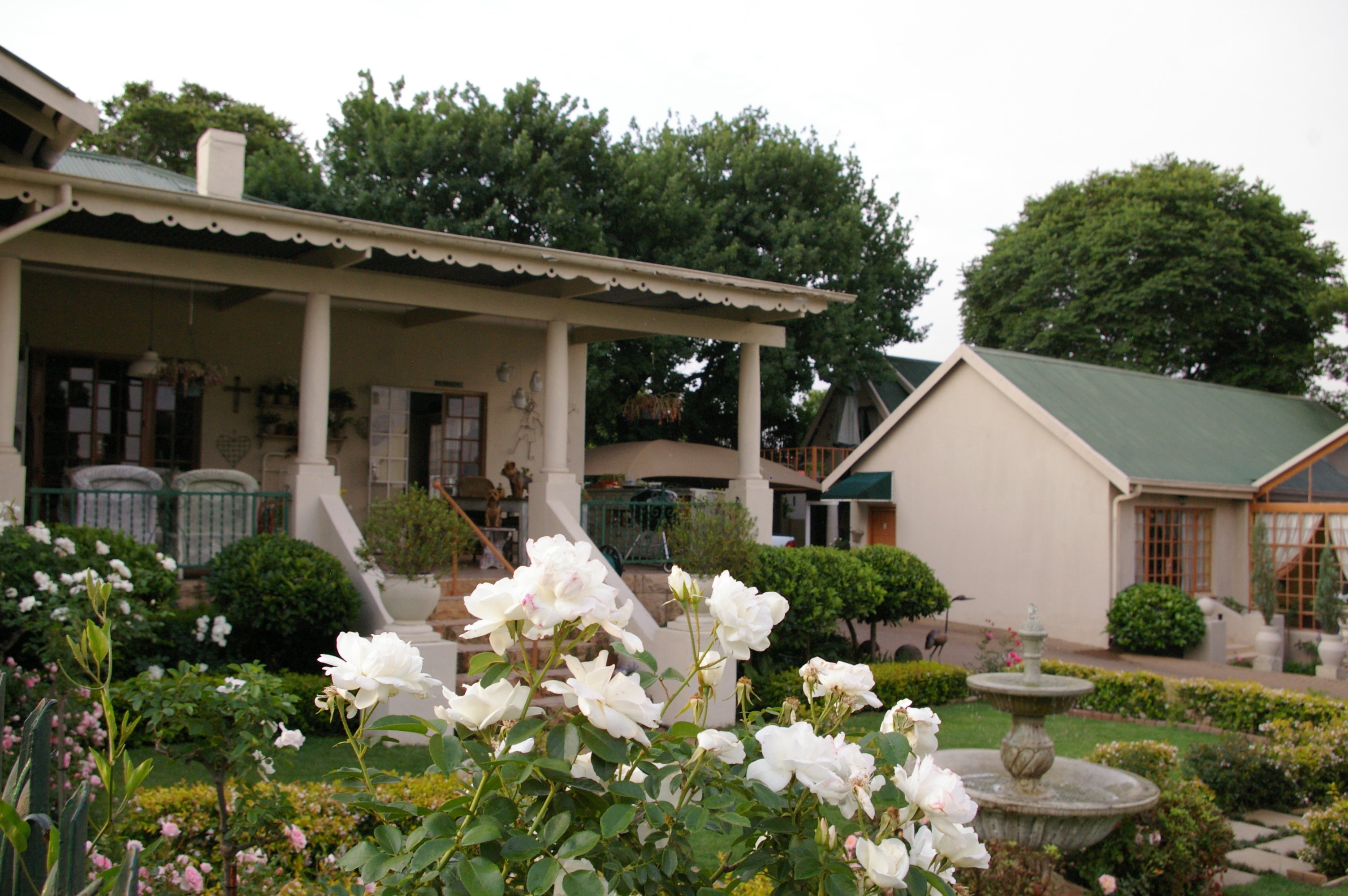 DE ROZENHOF GUEST COTTAGES - B&B Reviews (Heidelberg, South Africa)