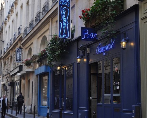  Lesbian Guide, Paris lesbian Bars and Clubs