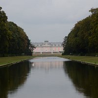 Staw Lustrzany i pałac Benrath