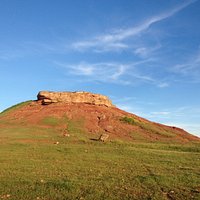 El cerro Castillón.