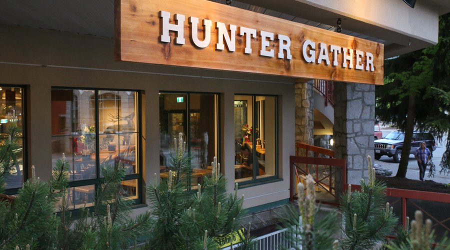 Hunter Gather, a casual gathering spot for locals & travelers to enjoy craft beer, BC boutique wine and local fare. With convivial tables, open kitchen and bright space.