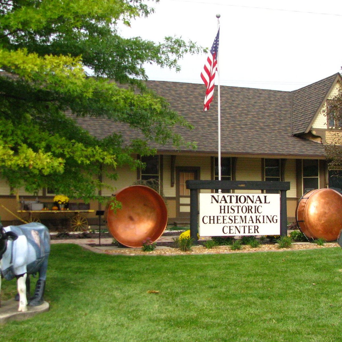 Wakker's Creamy storage - Picture of Wakker Cheese, Kewaunee - Tripadvisor