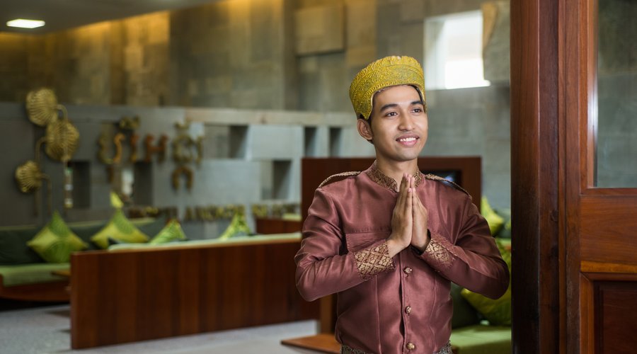 Khmer Greeting of Sompeas 