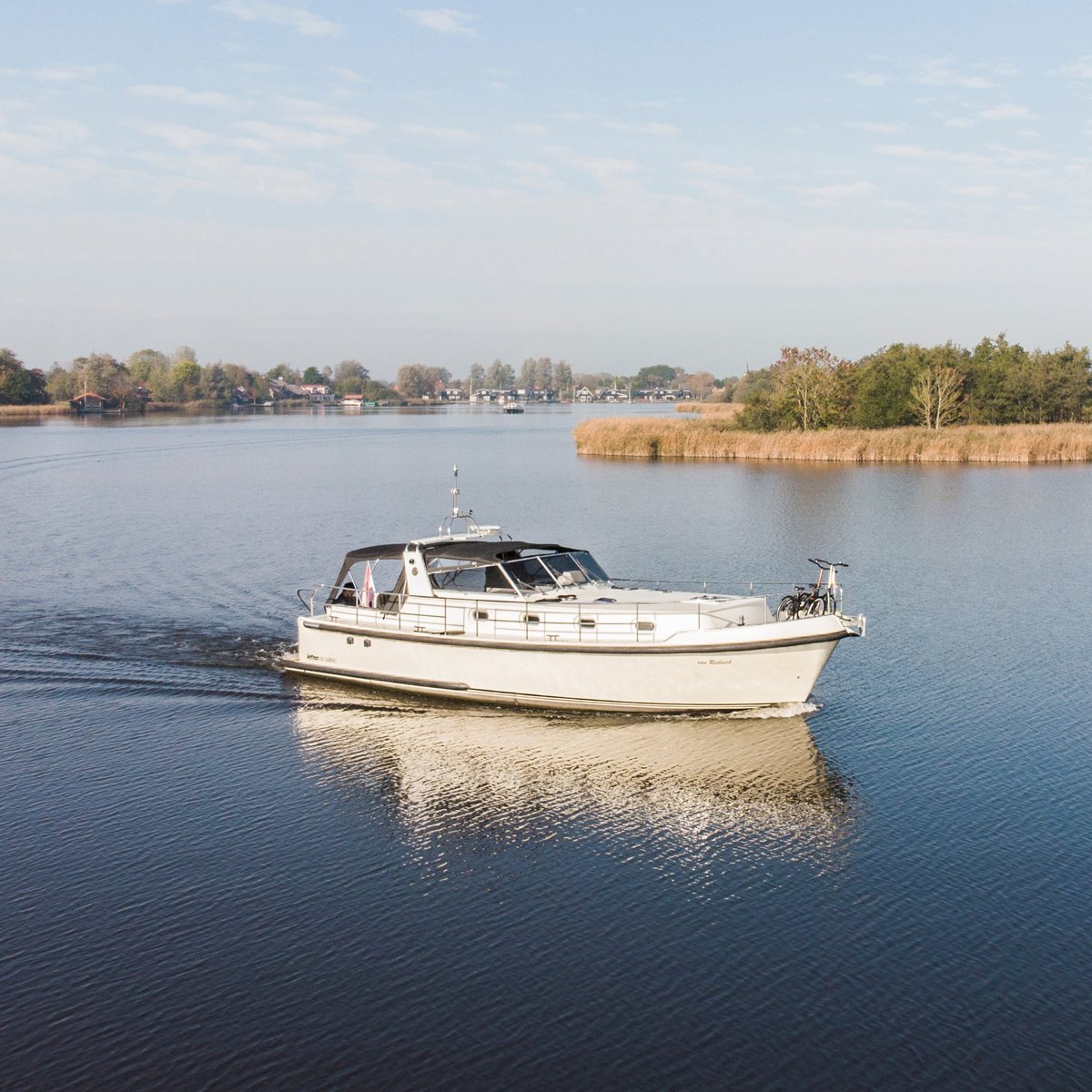 de schiffart yachtcharter terherne niederlande