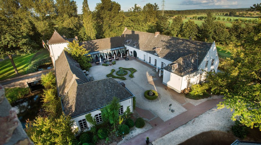 Bovenaanzicht Kasteel Daelenbroeck