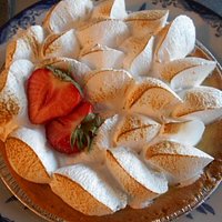 Citronpaj - vilken vi köpte med oss hem ! God med väldigt söt !