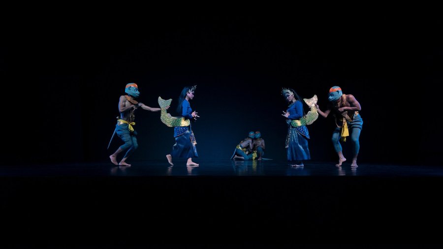 Beginning of fishing dance - new show