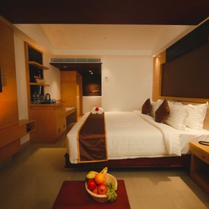 Akhil Classic in Thiruvananthapuram (Trivandrum), image may contain: Hotel, Neighborhood, City, Lighting