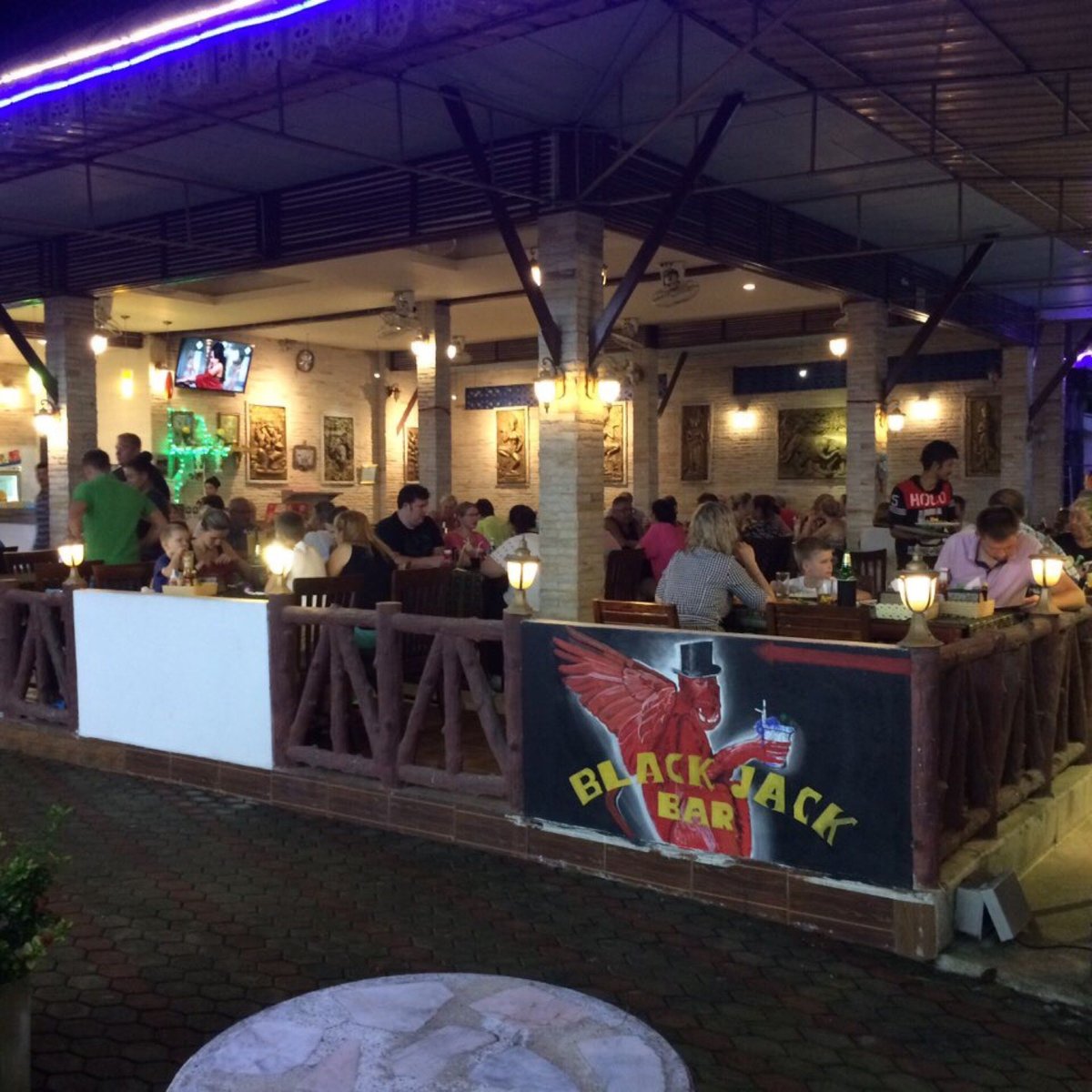 BLACK JACK BAR (Khao Lak): Ce qu'il faut savoir pour votre visite (avec ...