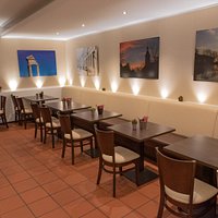 Speisesaal (auch für Gesellschaften reservierbar)