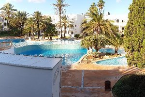 Room & Suite