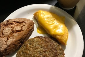 餐饮