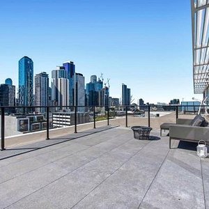 Penthouse City and Bay View 3 Bedroom Apartment