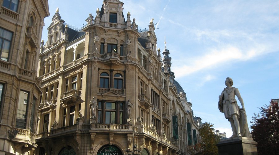 Teen girls in Antwerp