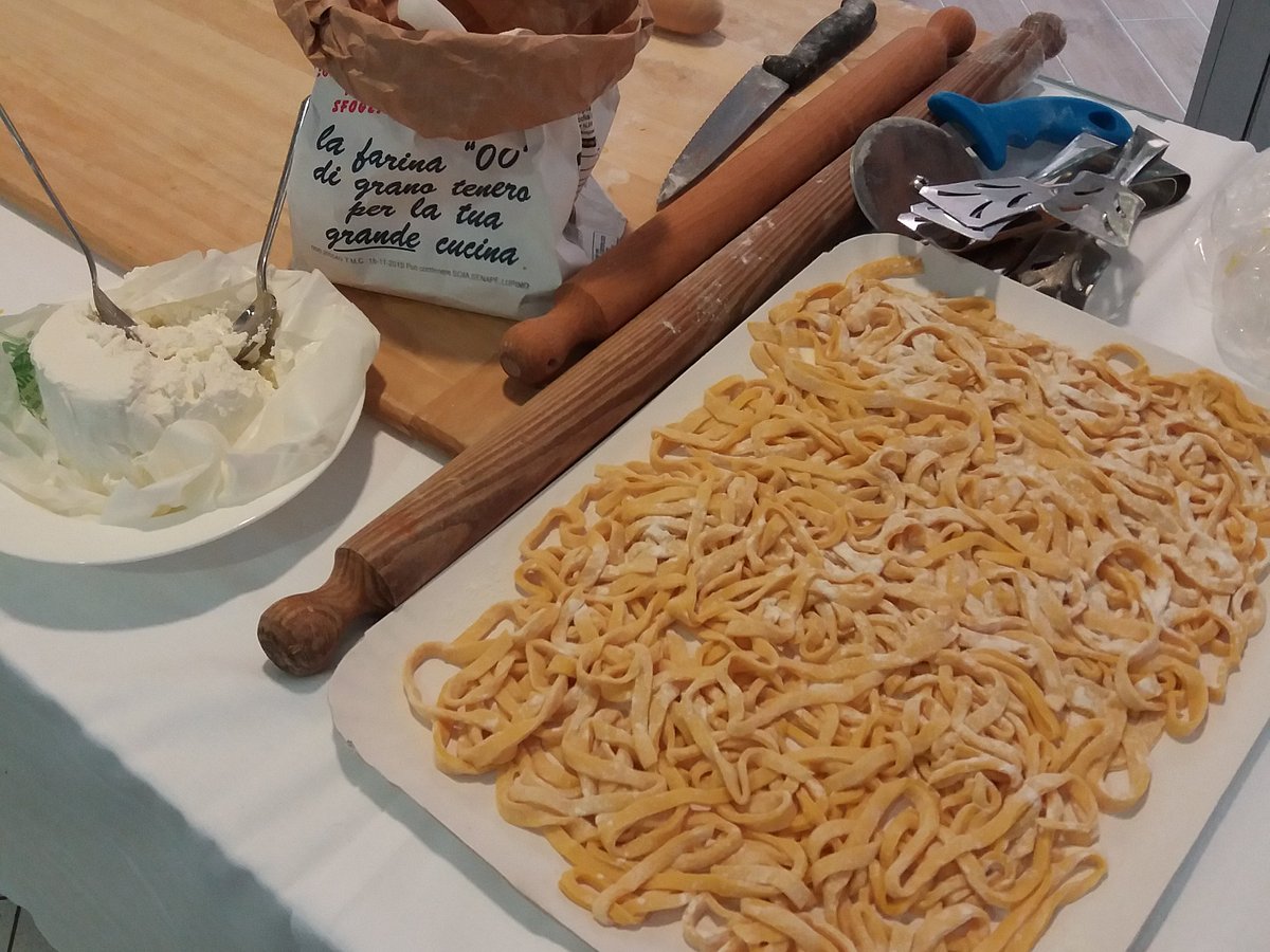 https://dynamic-media-cdn.tripadvisor.com/media/photo-o/15/43/8d/9f/pasta-making-demonstration.jpg?w=1200&h=900&s=1