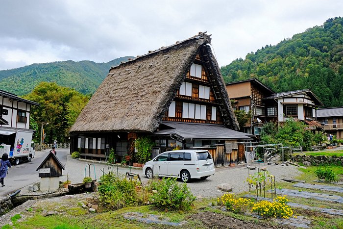 Shirakawa-go Tourist Association