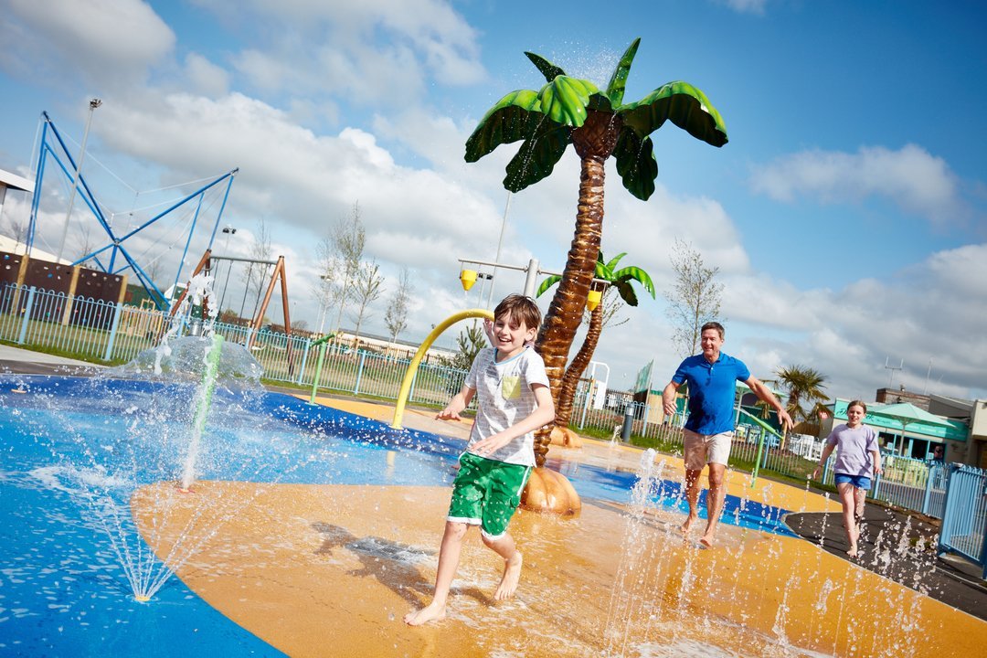 Parkdean Resorts Camber Sands Holiday Parks - Pool: Fotos und ...