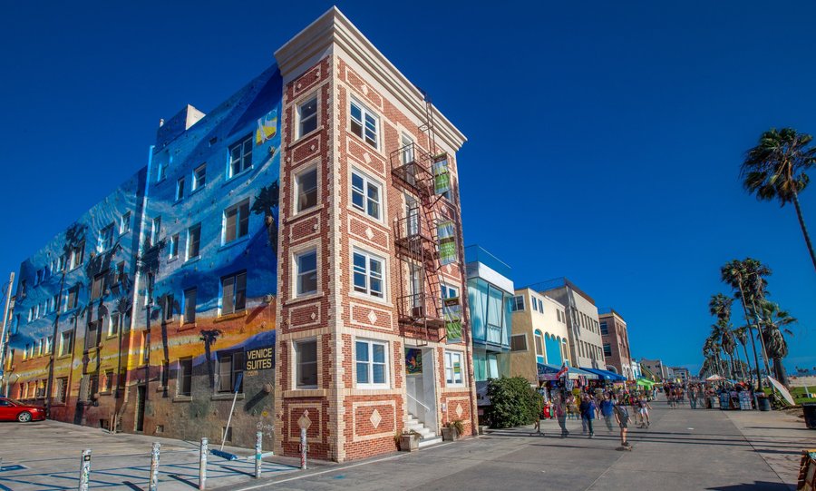 Venice Suites facade